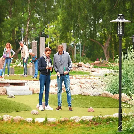 Im Freizeitpark Weissenhaeuser Apartman *